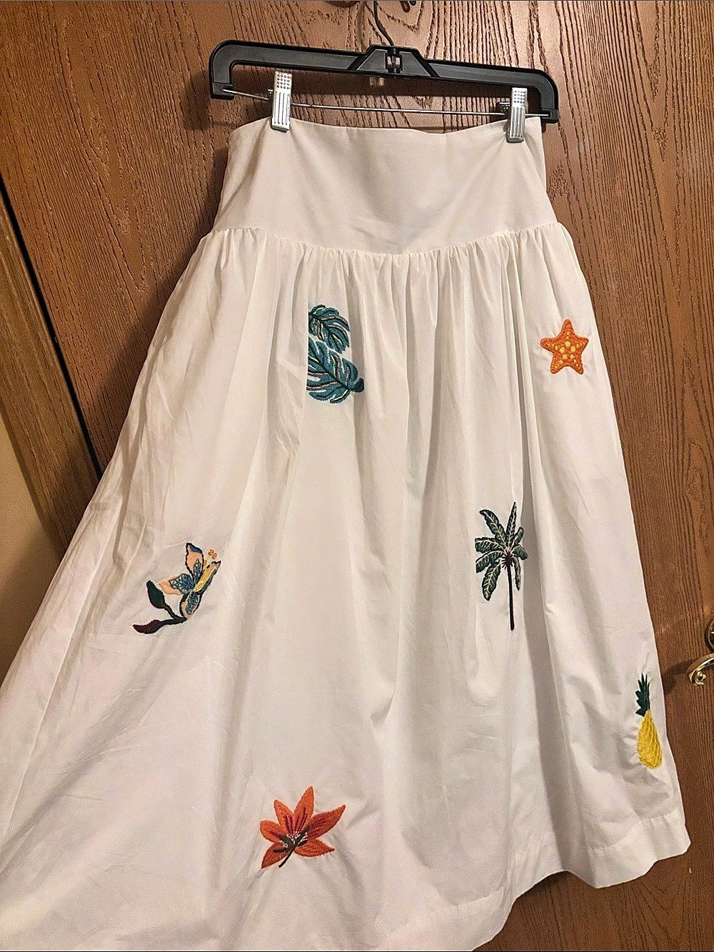 E Assembly Floral Midi Skirt in White Size Small Like New